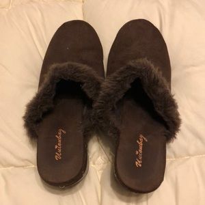 Brown Clogs with Fur